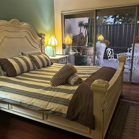 Whitfords Delight Bed & Breakfast Perth Exterior foto